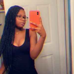 Meet your Posher, Michayla